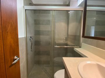CASA DE VENTA EN CONJUNTO PRIVADO EN TUMBACO SECTOR GONZALO PIZARRO