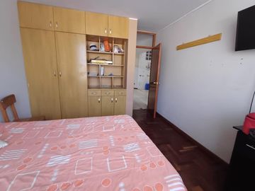 Vendo amplio departamento primer piso cerca a estadio de la UNSA $ 172,000 negociable