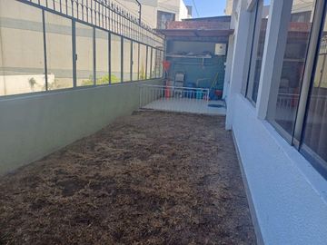 Vendo amplio departamento primer piso cerca a estadio de la UNSA $ 172,000 negociable