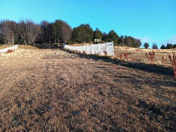 Hermosa Parcela de 9.6 ha (casa nueva, galpones e invernaderos), ideal para realizar un proyecto de Inversión
