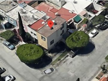 VENTA DE CASA EN GUADALAJARA COLONIA PASEOS DEL SOL