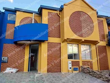 Área  Alquila casa en el Conjunto Asturias 4 habitaciones