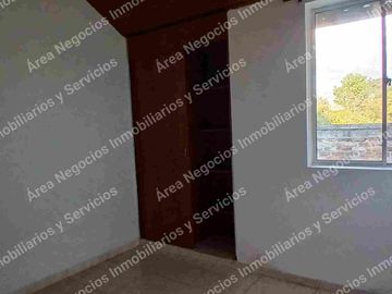 Área  Alquila casa en el Conjunto Asturias 4 habitaciones