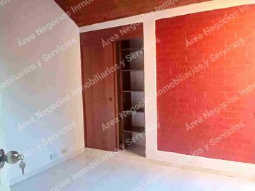 Área  Alquila casa en el Conjunto Asturias 4 habitaciones