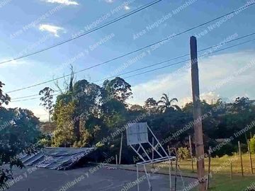 Área  Alquila casa en el Conjunto Asturias 4 habitaciones