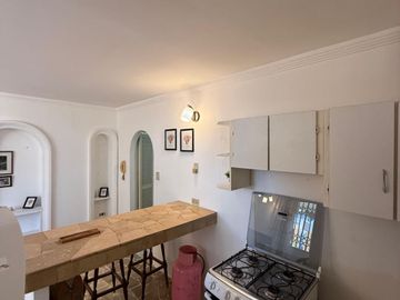 Cómodo Departamento Amoblado en Alquiler – Urdesa, Planta Baja