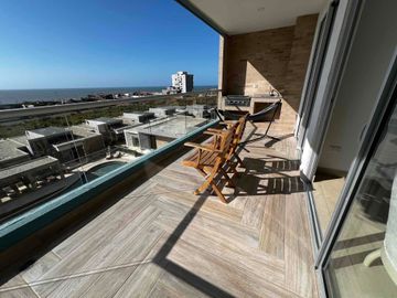 Apartamento vista al mar