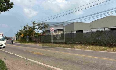 Bodegas en renta de 300m2 y de 375m2 en Coatepec
