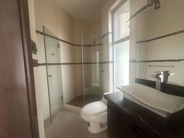 VENTA CASA ESTANCIAS DEL RIO