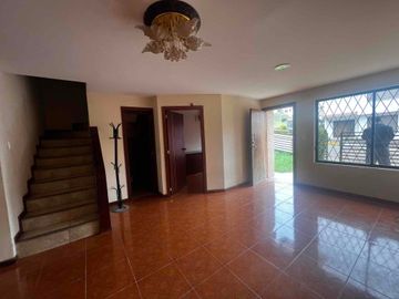 hermosa casa en venta sector MONAY a 10 min de la autopista