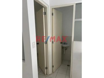 Casa En Venta En La Urb. El Sol De La Molina, Et. 3