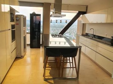 VENTA DEPARTAMENTO DE LUJO EN VISTA VENTO, FRACCIONAMIENTO CUMBRES 218m2