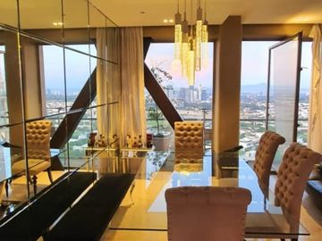 VENTA DEPARTAMENTO DE LUJO EN VISTA VENTO, FRACCIONAMIENTO CUMBRES 218m2