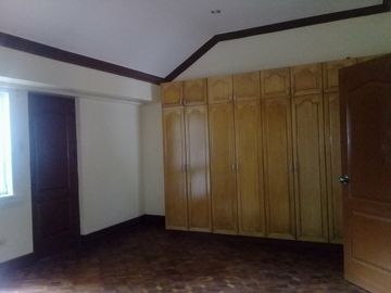FORECLOSED TOWNHOUSE FOR SALE IN PARADISE RIDGE ALFONSO CAVITE