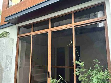 Brand-New House with Overlooking View in Sun Valley Estates, Antipolo City