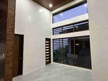 Brand-New House with Overlooking View in Sun Valley Estates, Antipolo City