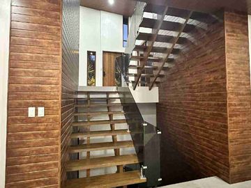 Brand-New House with Overlooking View in Sun Valley Estates, Antipolo City