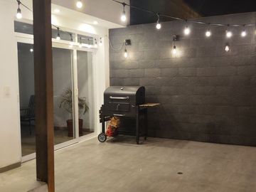 Vendo Casa en La Urb. Mirasol de Huampani