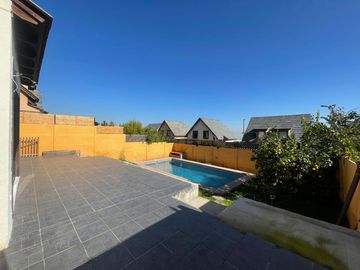 ¡ OPORTUNIDAD CASA EN CONDOMINIO !