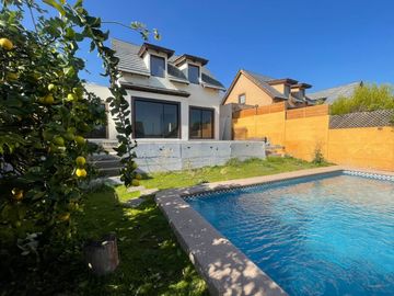 ¡ OPORTUNIDAD CASA EN CONDOMINIO !