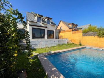 ¡ OPORTUNIDAD CASA EN CONDOMINIO !