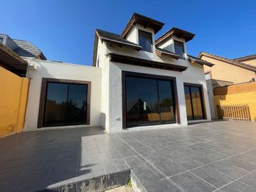 ¡ OPORTUNIDAD CASA EN CONDOMINIO !