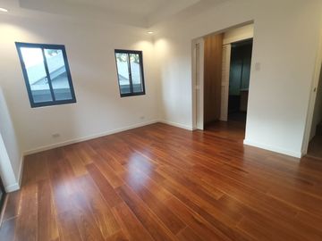 For Sale Single Detached House and Lot in Barangay Iruhin Central, Tagaytay RAS
