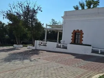 Terreno en Venta en Esquina,, Lomas de Angelópolis 3, Exclusiva Casa Club y Alberca, cercano a Plazas comerciales, restaurantes, cafeterías