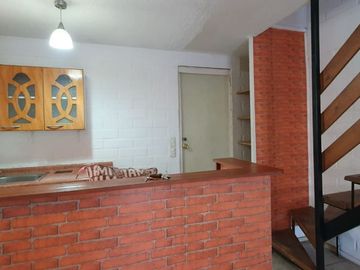 Venta De Casa En Pje. Zapallar Comuna De Maipú.