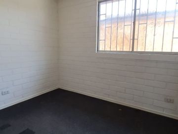 Venta De Casa En Pje. Zapallar Comuna De Maipú.