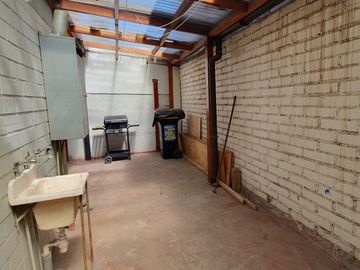 Venta De Casa En Pje. Zapallar Comuna De Maipú.