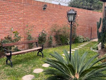 VENDO CASA EN ZONA DE CLINICAS - CORPAC- SAN BORJA