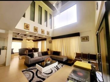 4br house and lot in Royale Tagaytay, Alfonso Cavite for sale