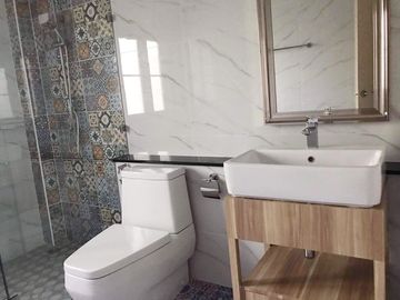 New House for Sale in Chiang Mai City – Prime Location! Close to Kadmanee Market, Central Airport Plaza, and Chiang Mai Airport (Only 2–5 Minutes Away