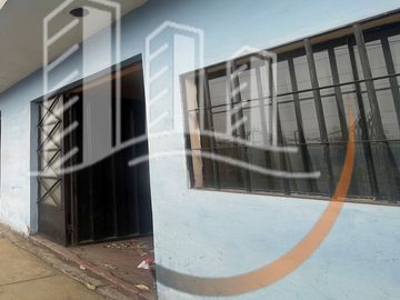 Terreno en Esquina con Edificación – Ideal Para Edificio o Negocio en Los Olivos