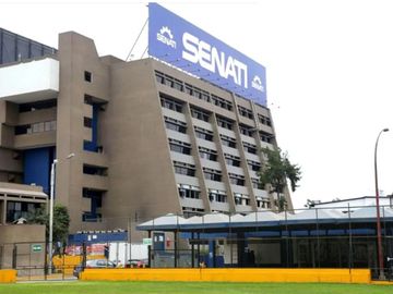 Terreno en Esquina con Edificación – Ideal Para Edificio o Negocio en Los Olivos