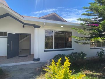 VENTA DE CASA EN URBANIZACIÓN DE ALTA PLUSVALÍA – VALLE DE LOS CHILLOS / CAPELO