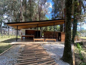 VENTA DE CASA EN URBANIZACIÓN DE ALTA PLUSVALÍA – VALLE DE LOS CHILLOS / CAPELO