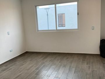 Hermosa Casa dentro de Fraccionamiento Nuevo en Cuautlancingo