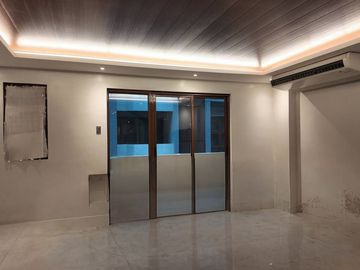 For Sale: Townhouse located at Gruet Heights L. Gruet St., San Juan City