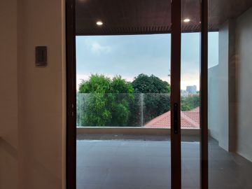 For Sale: Townhouse located at Gruet Heights L. Gruet St., San Juan City