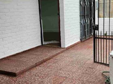 Se Vende Hermosa Casa Barrio Las Rosas