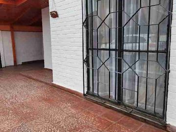 Se Vende Hermosa Casa Barrio Las Rosas