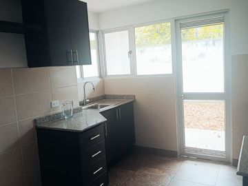 CASA EN VENTA SECTOR MIRASIERRA VALLE DE LOS CHILLOS ECUADOR