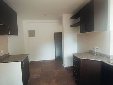 CASA EN VENTA SECTOR MIRASIERRA VALLE DE LOS CHILLOS ECUADOR