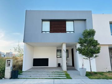 Casa en Venta La Herradura