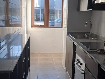 Vende Departamento en Condominio Lomas de Reloncavi, a solo pasos de Clínica Universitaria y Universidad San Sebastián.