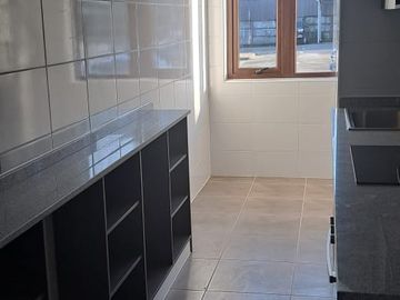Vende Departamento en Condominio Lomas de Reloncavi, a solo pasos de Clínica Universitaria y Universidad San Sebastián.