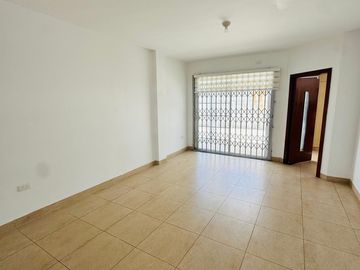 CASA EN ALQUILER EN CONJUNTO PRIVADO