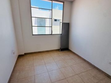 CASA EN ALQUILER EN CONJUNTO PRIVADO